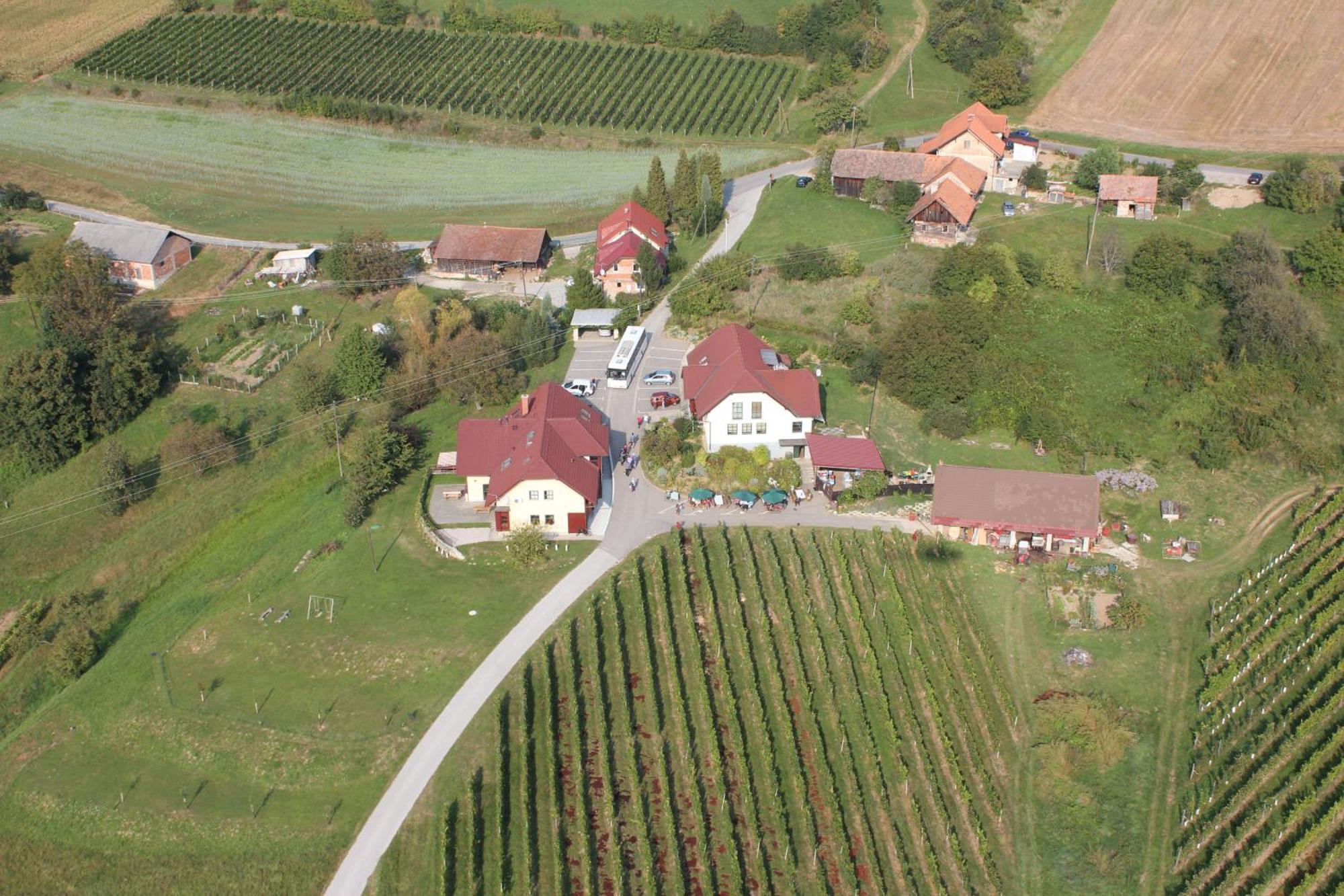 Отель Tourist Farm Joannes Марибор Экстерьер фото